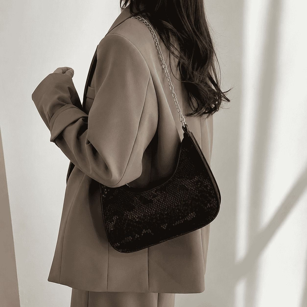 Textured Chain Shoulder Bag 3